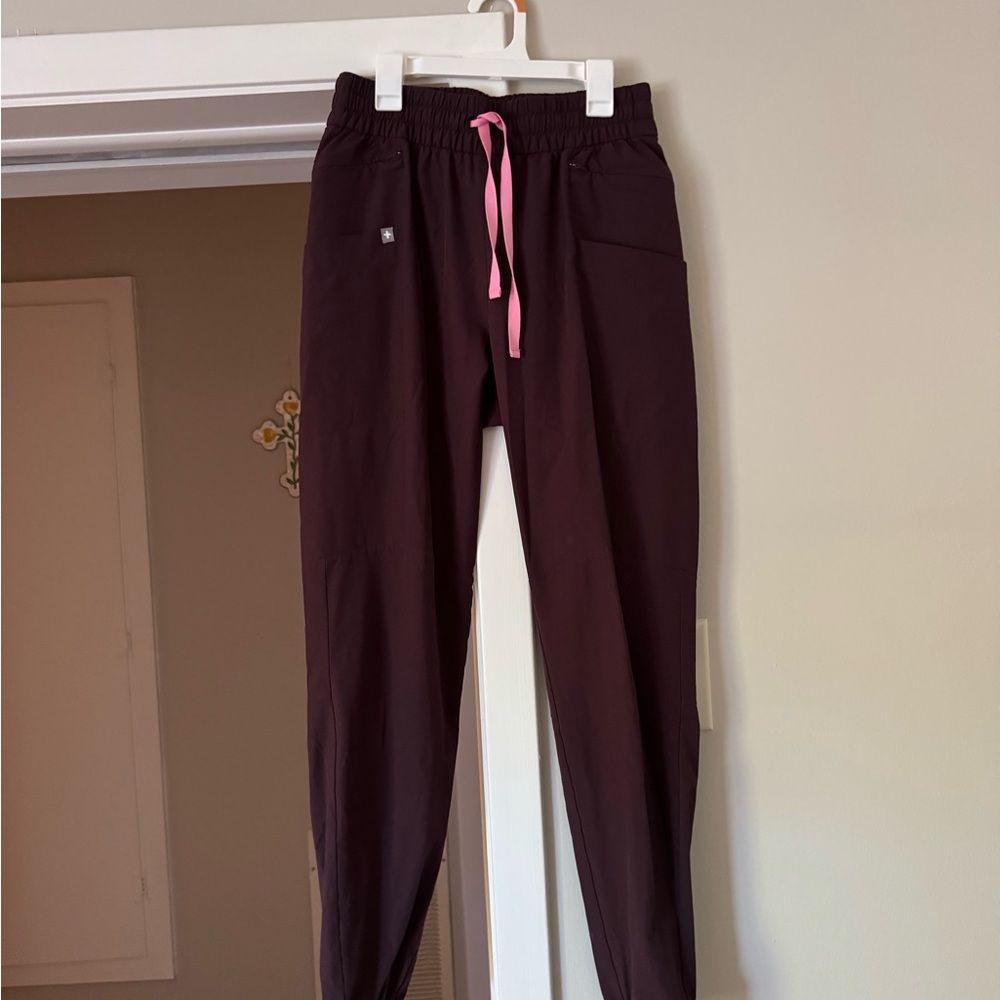 Maroon Figs Joggers Size small